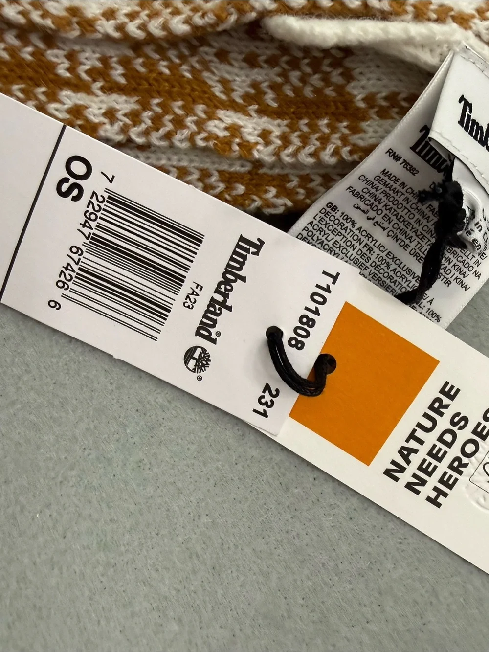 NWT Timberland White and Brown Plaid Knit Scarf
